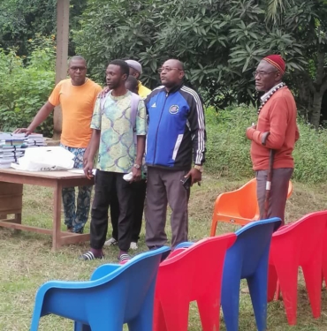 Makak : des kits scolaires pour 200 élèves du village Ngombas I